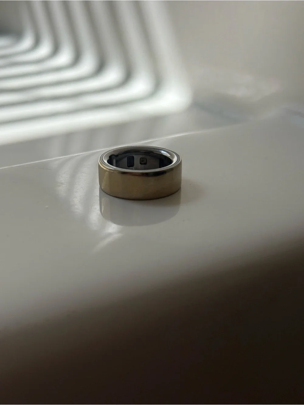 Oura Ring 4 Gold  - For Parts/Repair READ DESCRIPTION